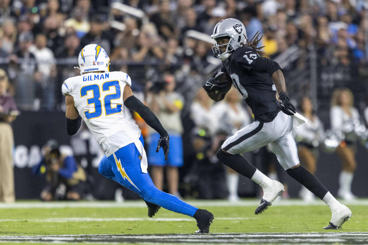 Raiders wide receiver Dont’e Thornton Jr. (10) runs against Los Angeles Chargers safety ...