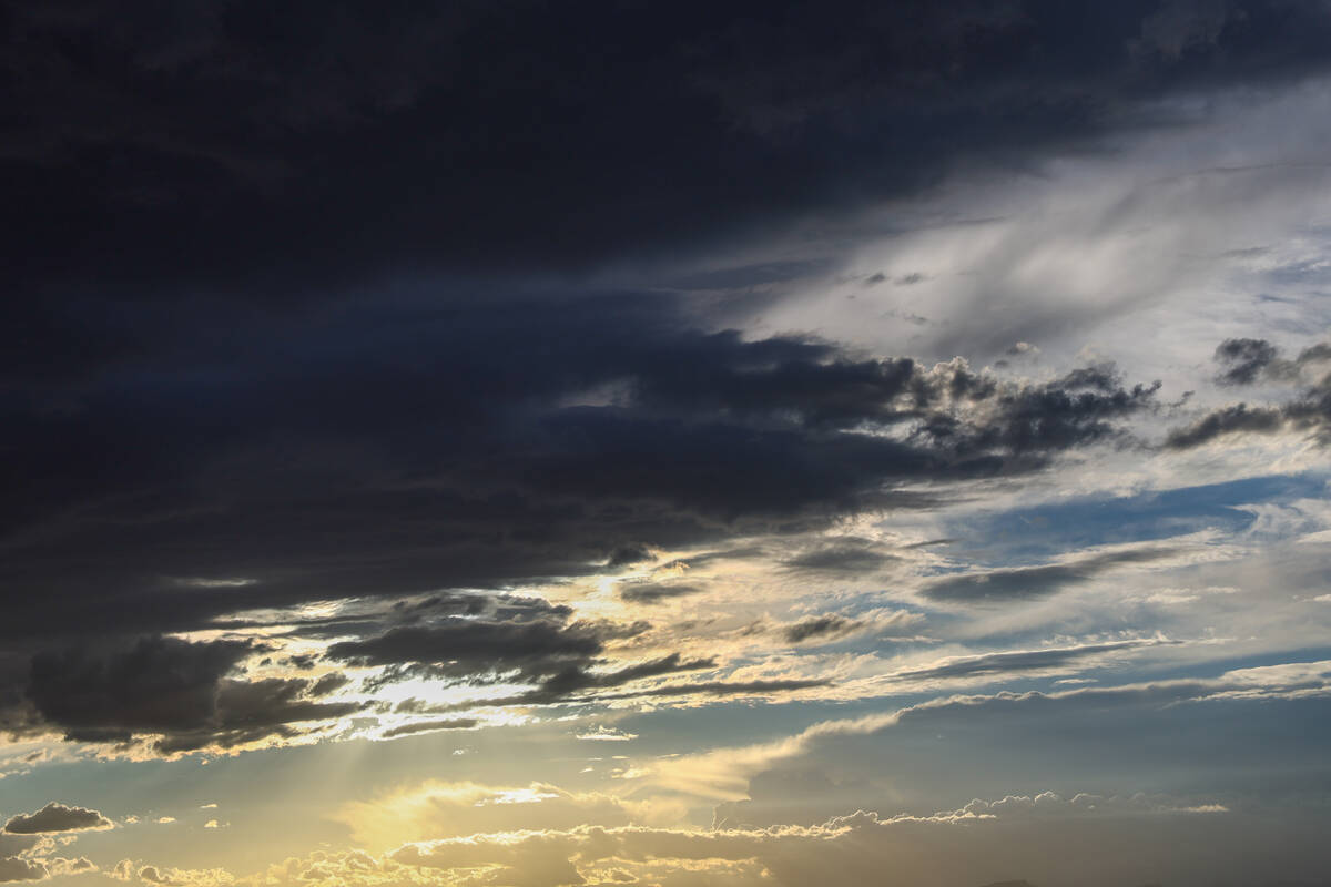 Stormclouds roll across the sky on Saturday, Sept. 27, 2025 in Henderson. (Liv Paggiarino/Las V ...
