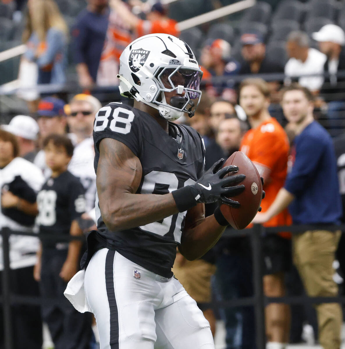 Raiders tight end Justin Shorter (88) catches the ball during a warm up prior to an NFL footbal ...