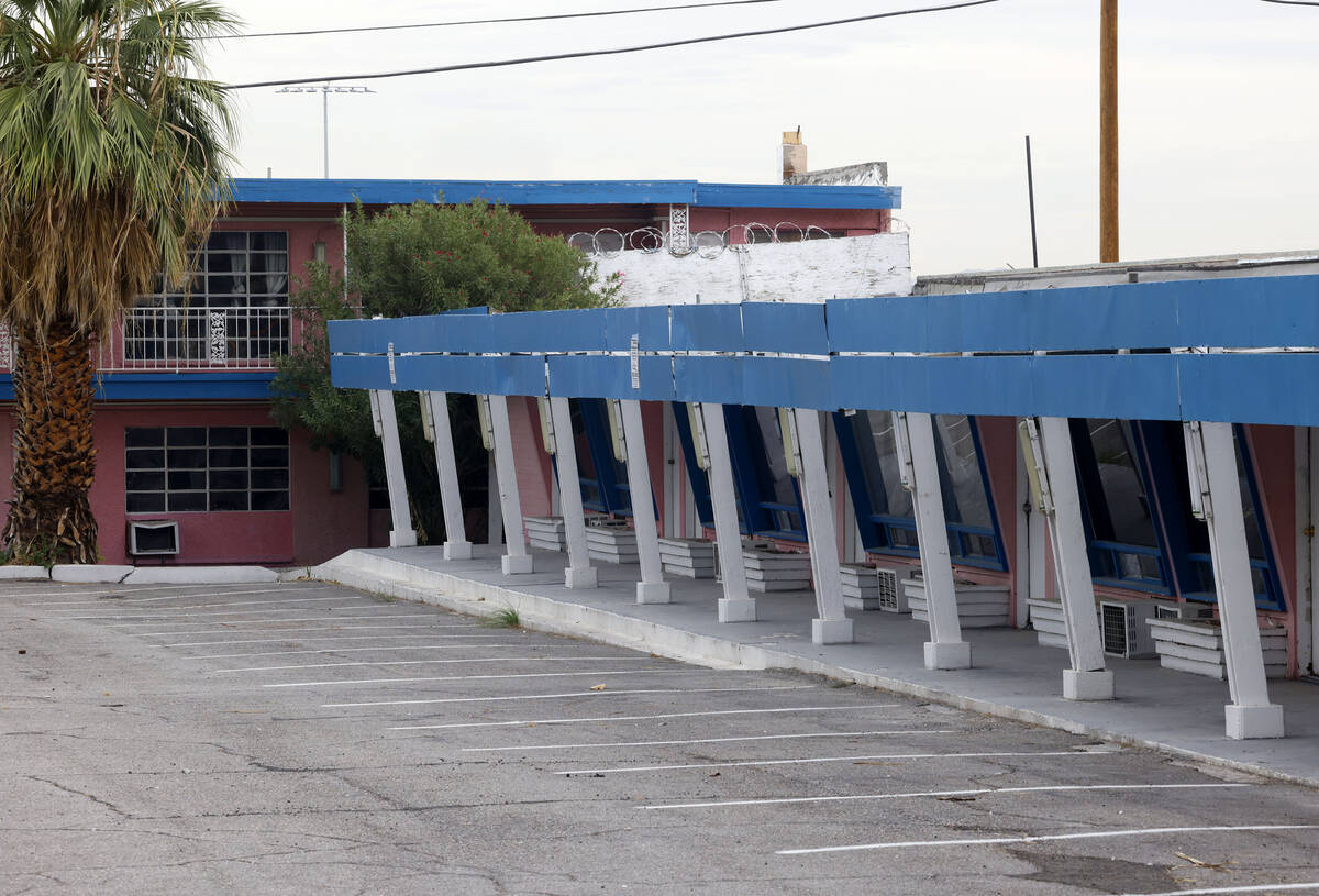 The shuttered Diamond Inn Motel is seen at 4605 Las Vegas Blvd. South on Thursday, Sept. 18, 20 ...