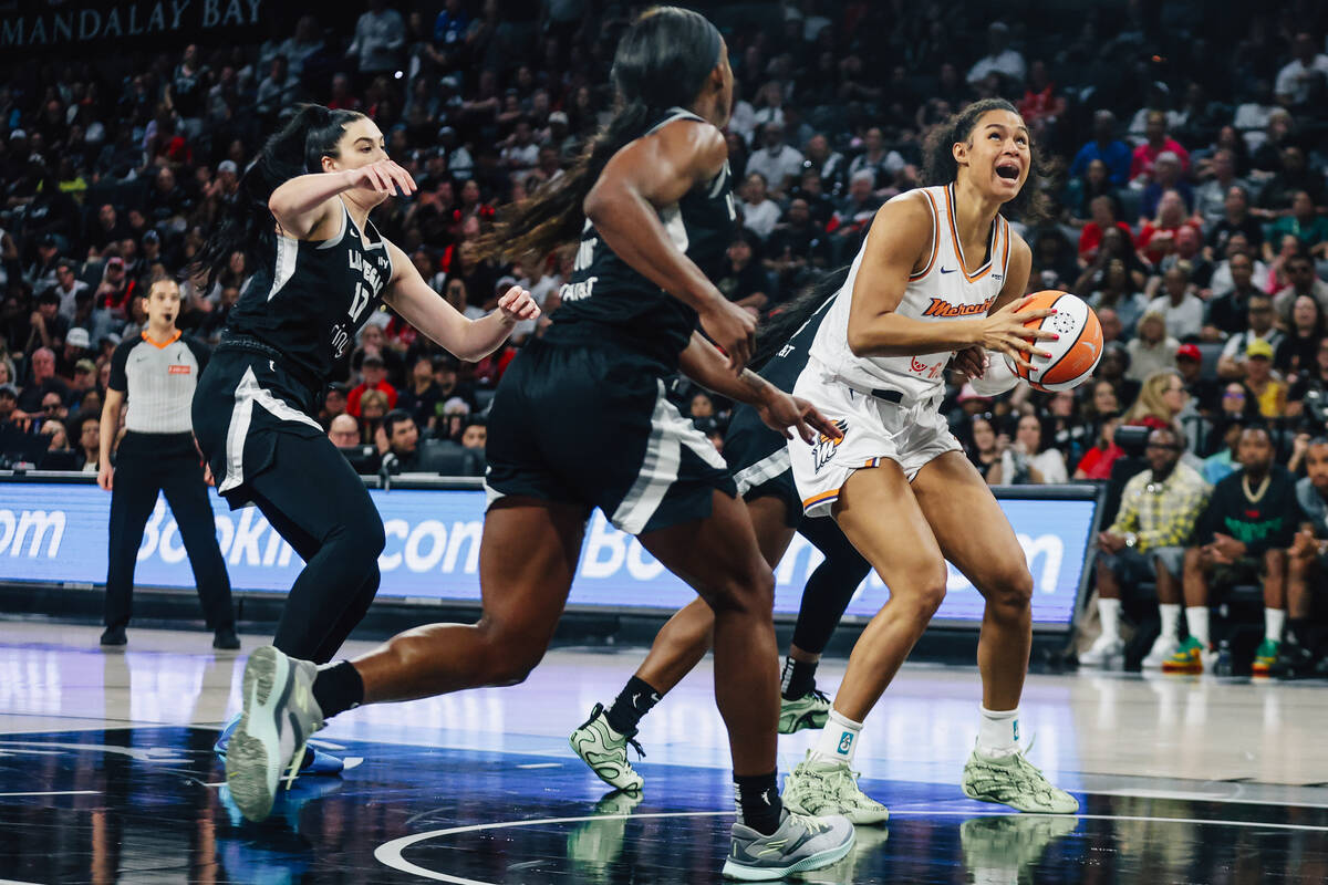 Phoenix Mercury forward Satou Sabally (0) drives the ball to the net during game two of of a WN ...