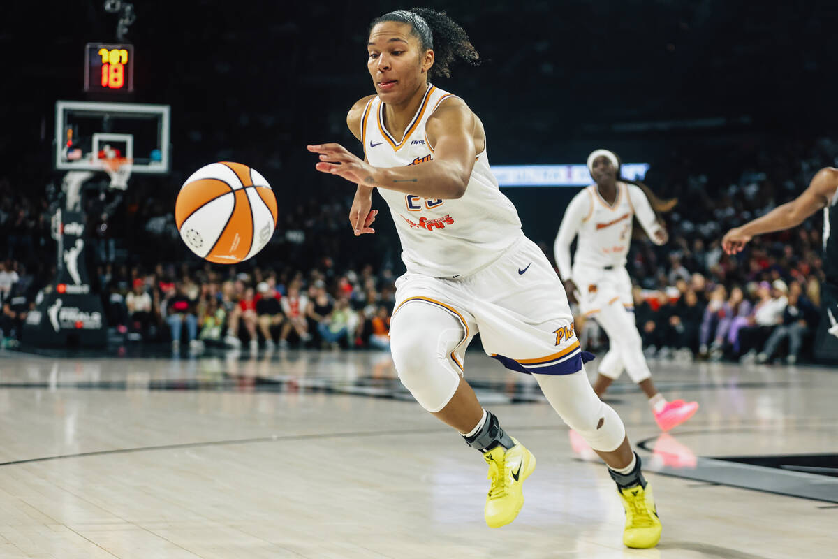 Phoenix Mercury forward Alyssa Thomas (25) runs after a loose ball during game two of of a WNBA ...