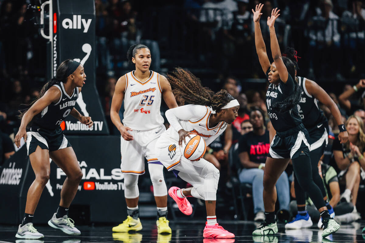 Phoenix Mercury guard Kahleah Copper (2) scans the court during game two of of a WNBA finals ga ...