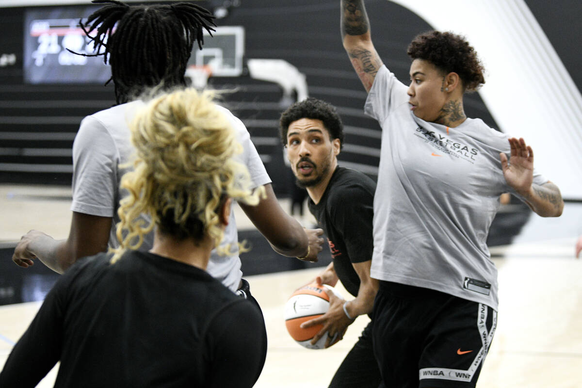 Las Vegas Aces practice player Jaire Roberts prepares to shoot during the Aces first day of tra ...