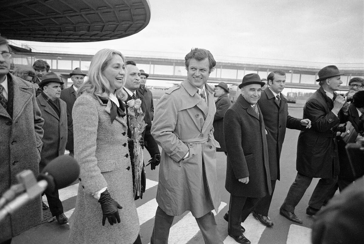 FILE - Sen. Edward Kennedy, D-Mass, center, with his wife, Joan Kennedy, and Russia's Chie ...