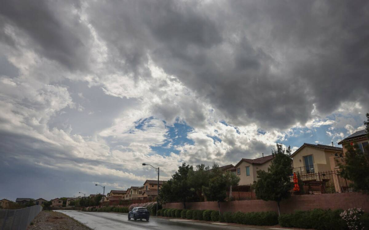 A storm front passes over northwest Las Vegas Friday, Oct. 10, 2025. (Benjamin Hager/Las Vegas ...