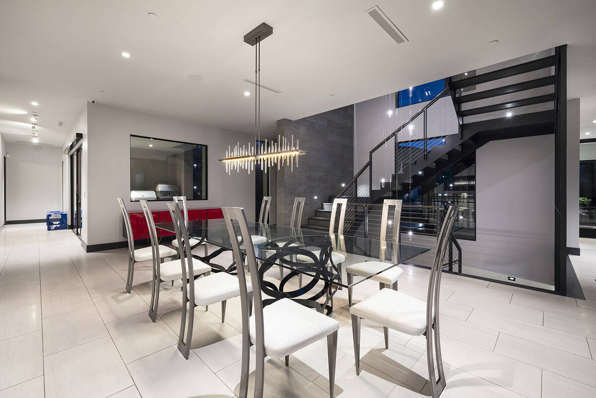 The dining room. (Las Vegas Sotheby’s International Realty)