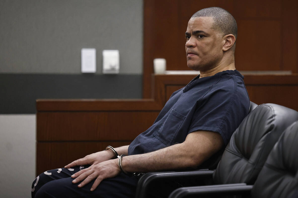 Roidan Durruthy Mendoza, who plead guilty to killing his estranged wife in front of their two k ...