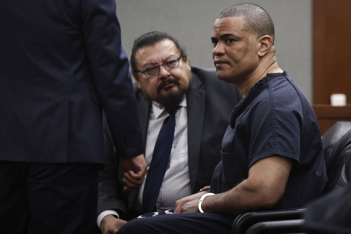 Roidan Durruthy Mendoza, who plead guilty to killing his estranged wife in front of their two k ...
