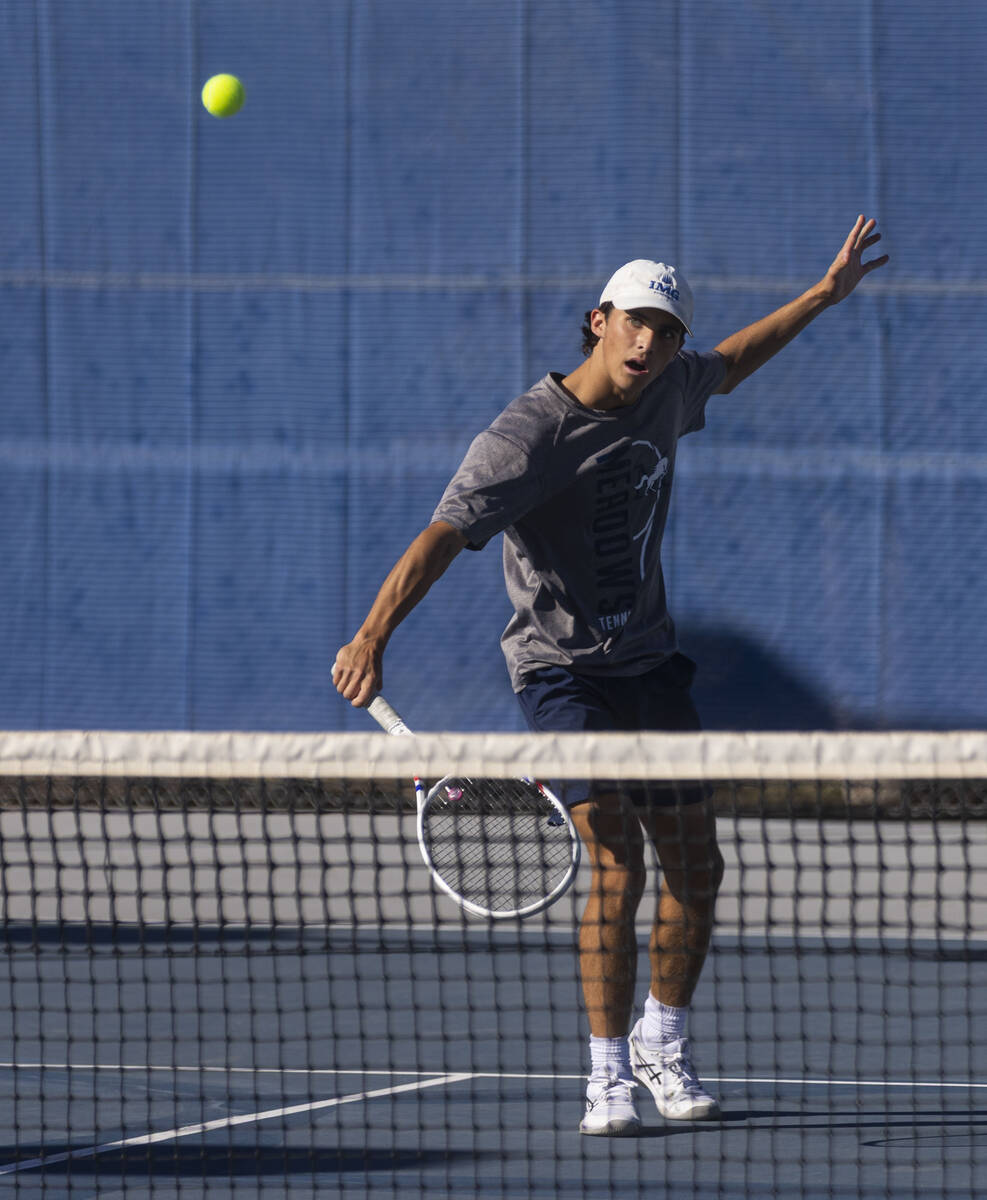 The Meadows’ Jacob Garber plays against Liberty during the 4A tennis team Southern Regio ...