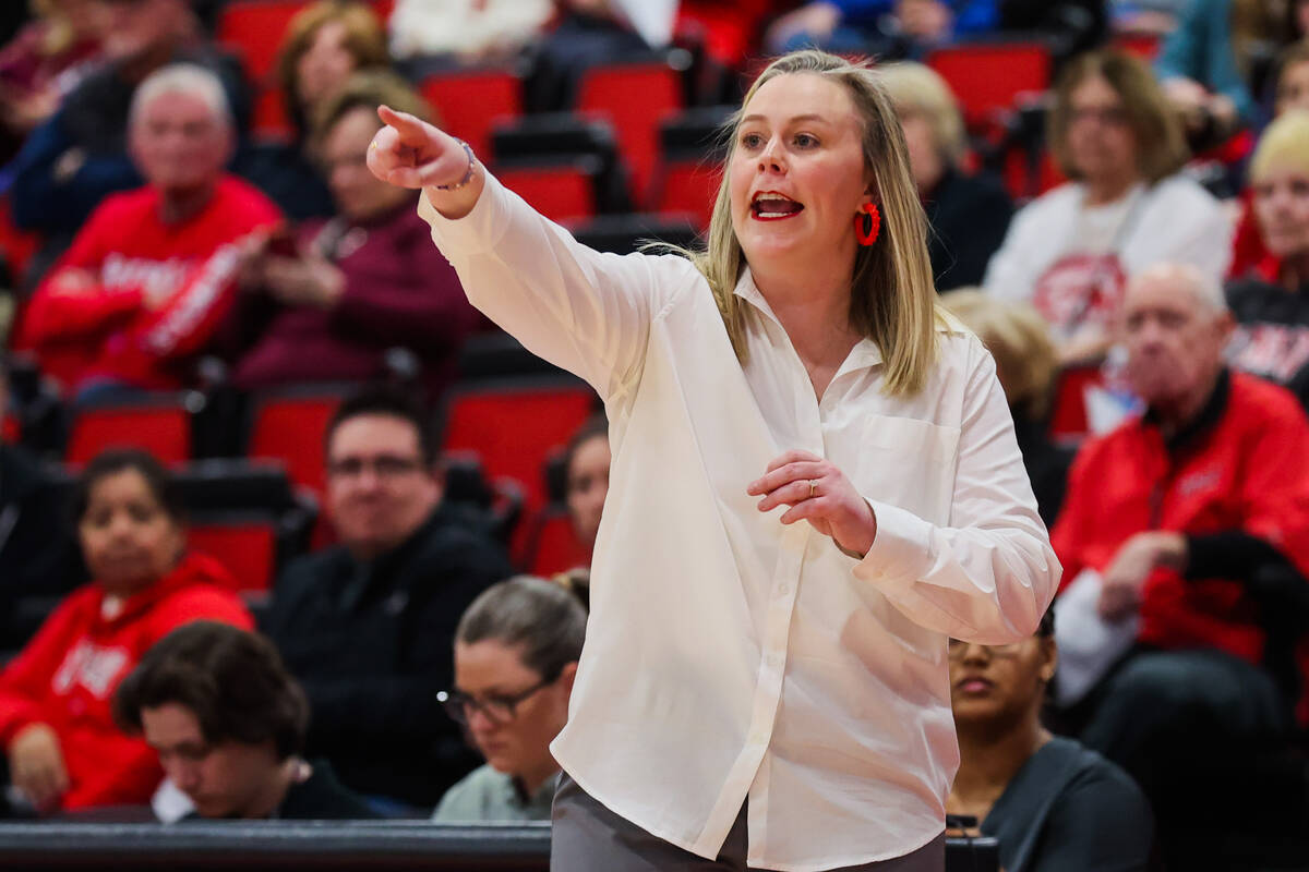 Lady Rebels coach Lindy La Rocque coaches from the sidelines during an NCAA women’s basketbal ...
