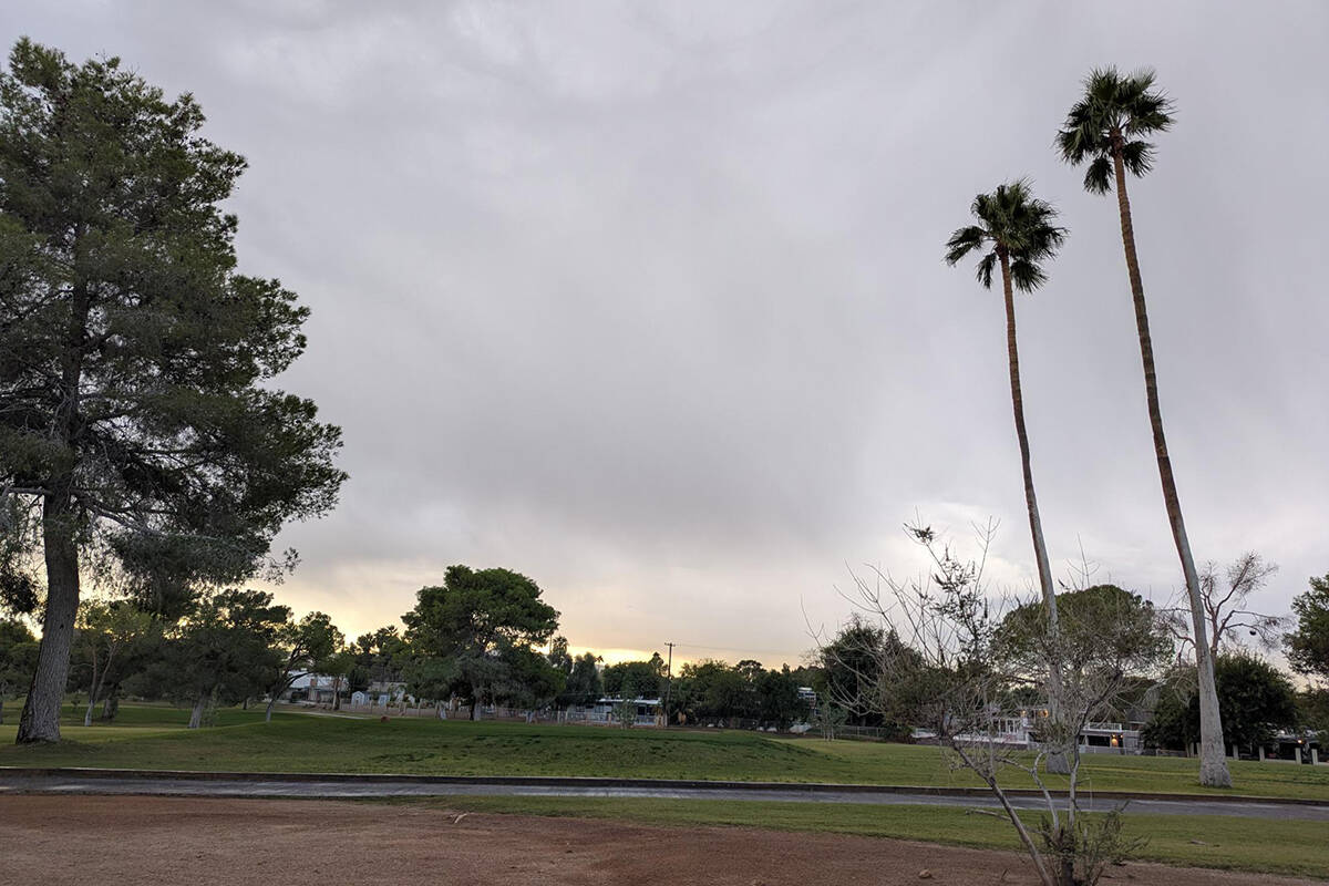 Overcast skies are seen Wednesday, Oct. 22, 2025, near Las Vegas National Golf Course in Las Ve ...