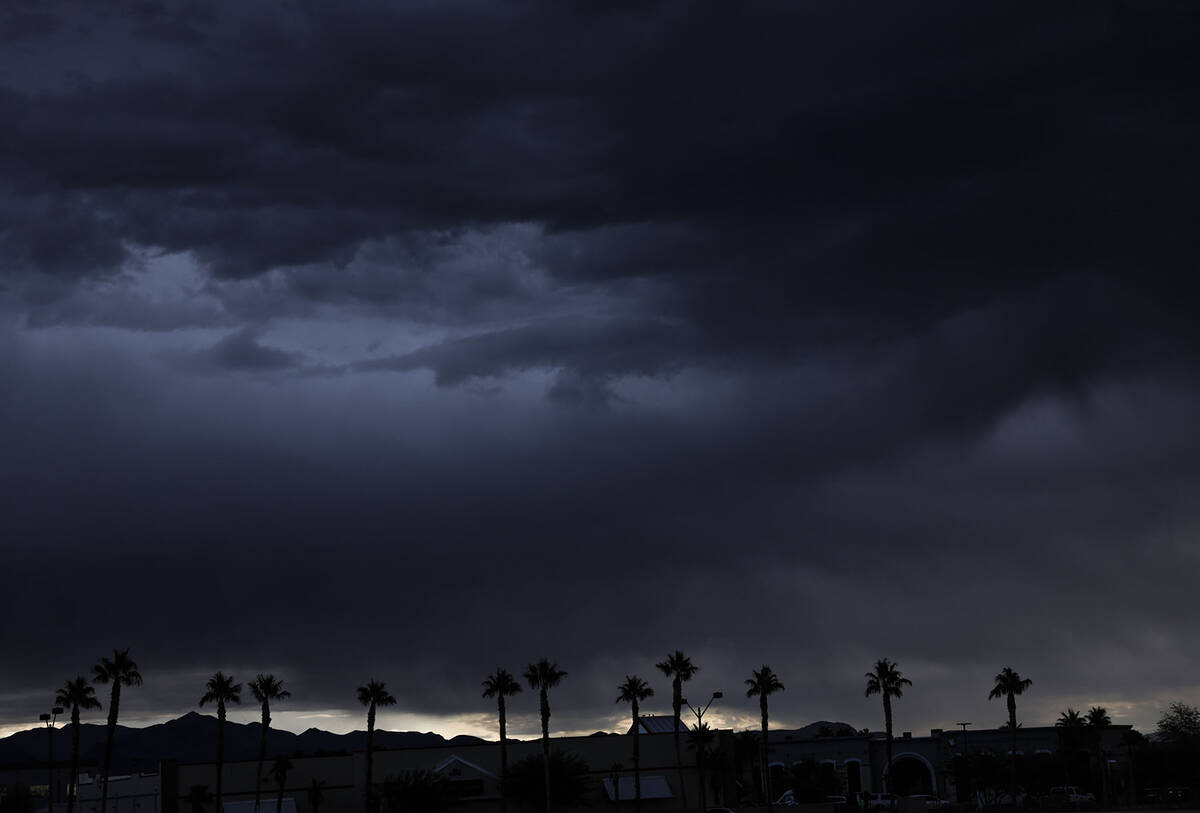 Storm clouds linger over the Las Vegas valley Wednesday, October 22, 2025. (Benjamin Hager/Las ...