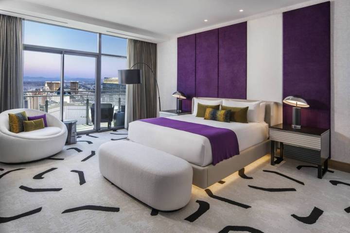The Cosmopolitan recently finished updating 24 penthouse suites and 14 entourage rooms on the u ...