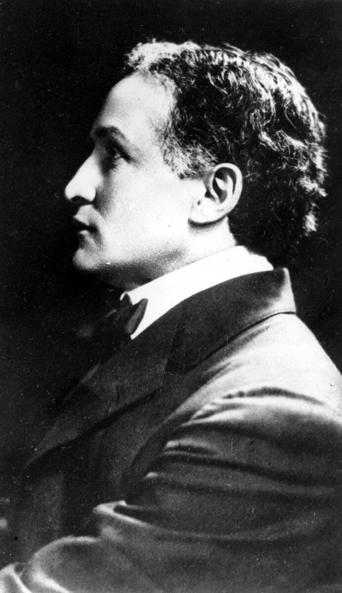 This is an undated photo of magician Harry Houdini. (AP Photo)