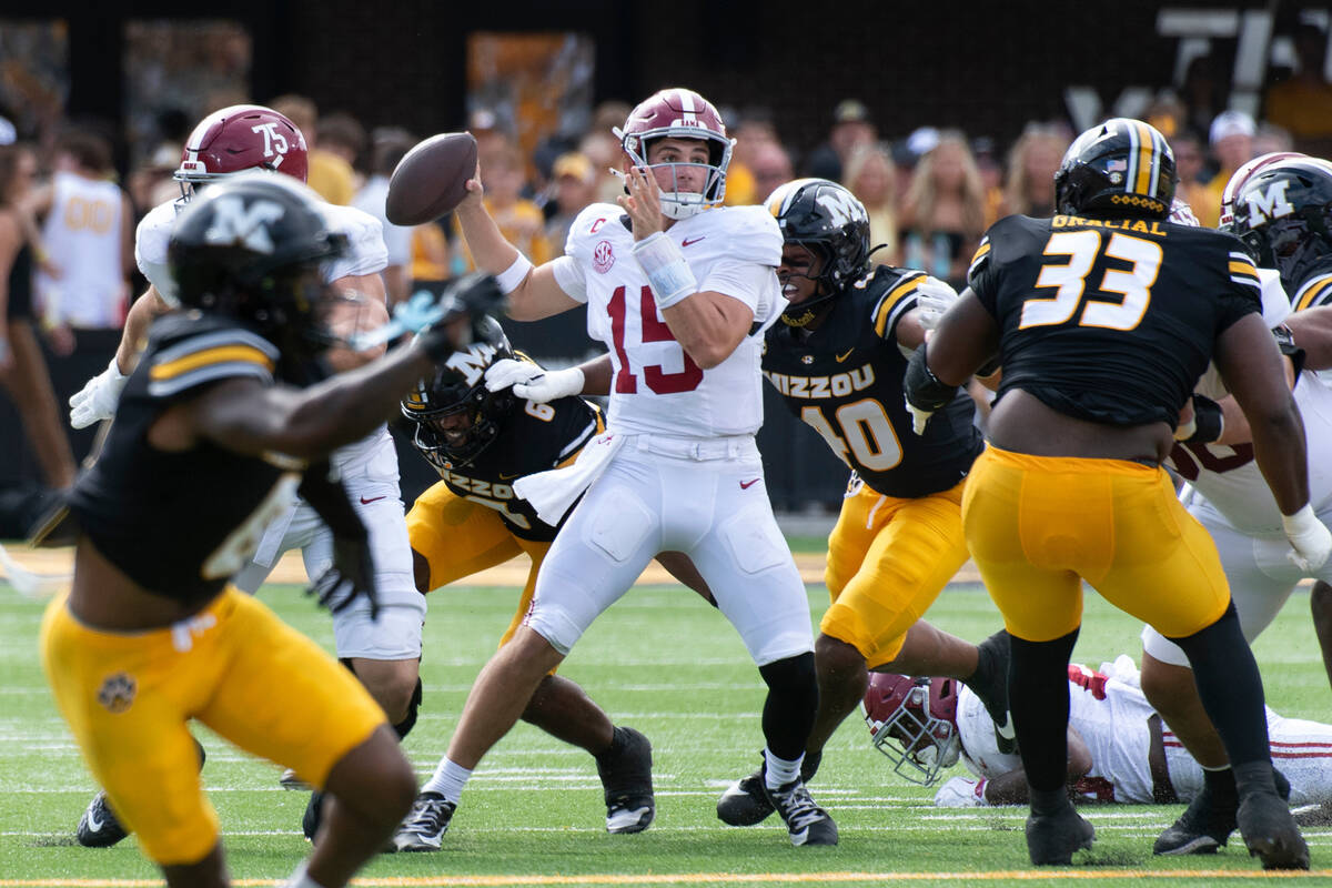 Alabama quarterback Ty Simpson throws a pass during the second half an NCAA college football ga ...
