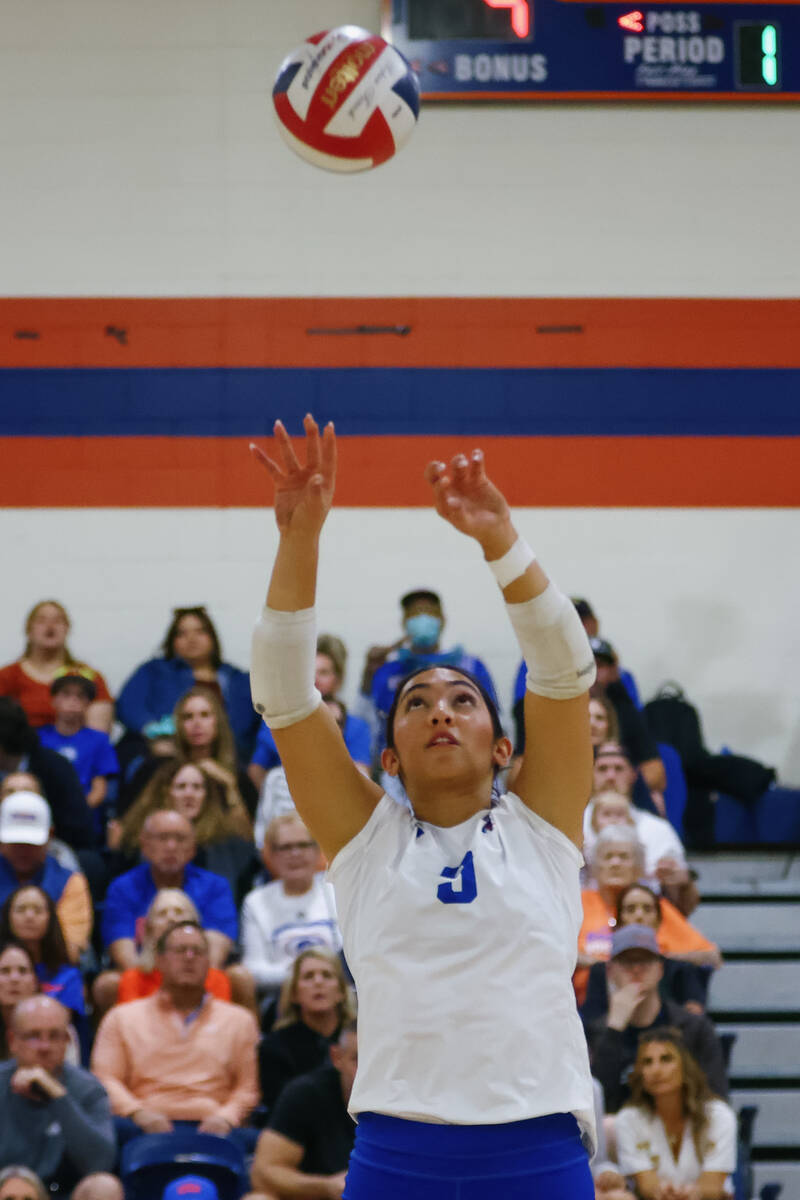 Bishop Gorman setter Trinity Thompson (9) sets during a volleyball game against Foothill on Wed ...