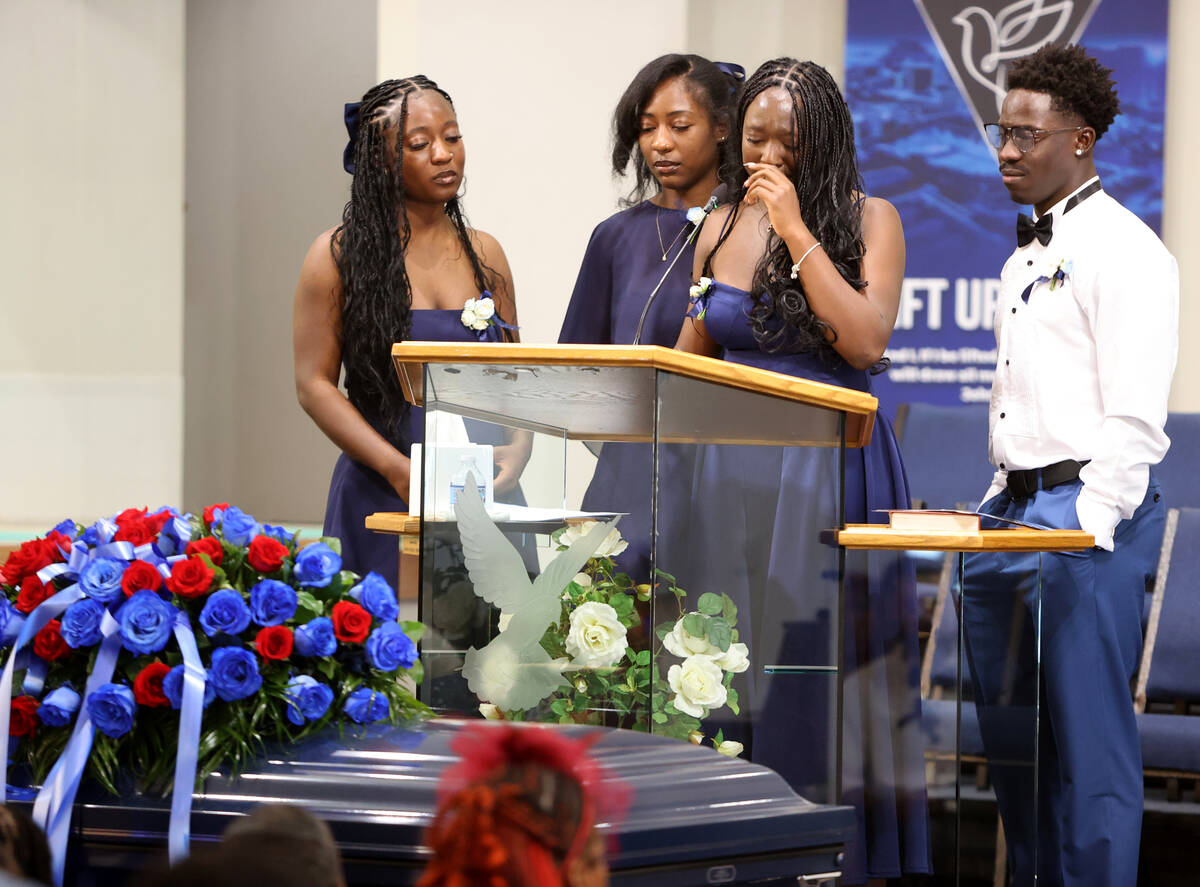 Cheyann Thomas, sister 12-year-old Jovonn “JoJo” Magee-Thomas, speaks as fellow siblings, f ...