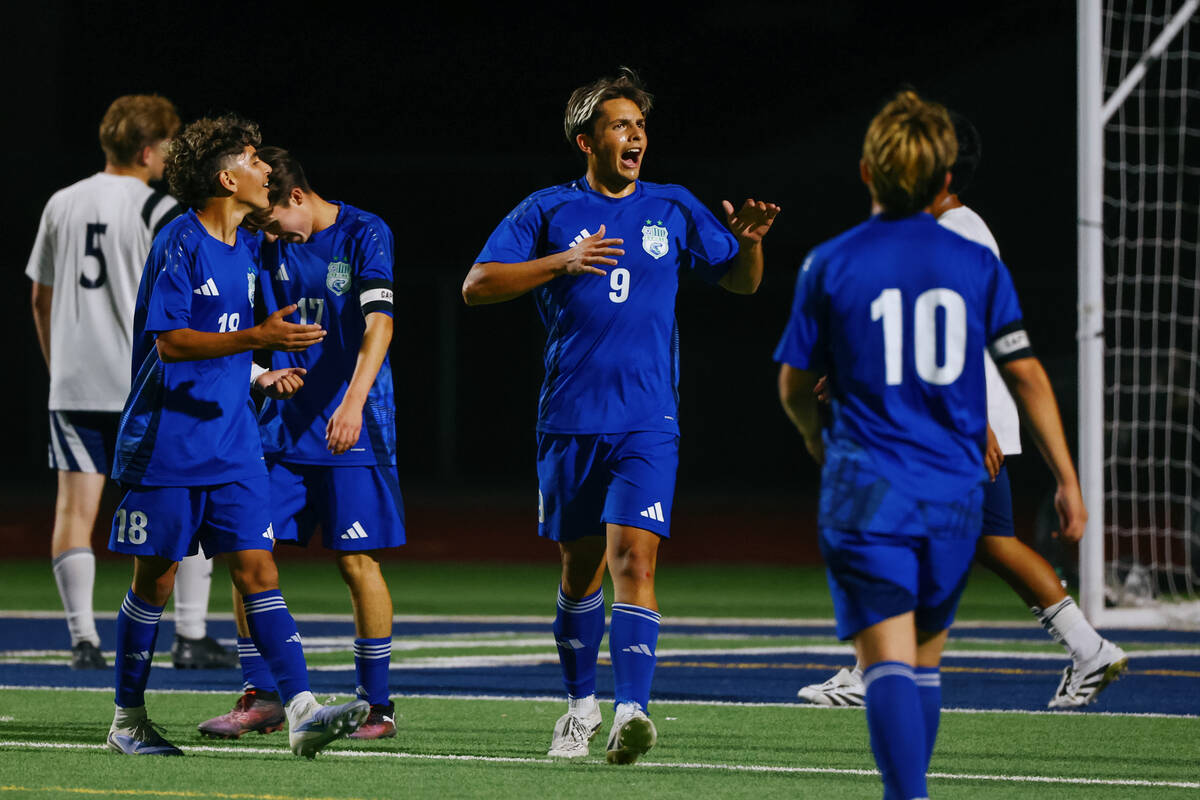Green Valley forward Amilcar Cipili (9) celebrates making the Gators’ second goal in a f ...