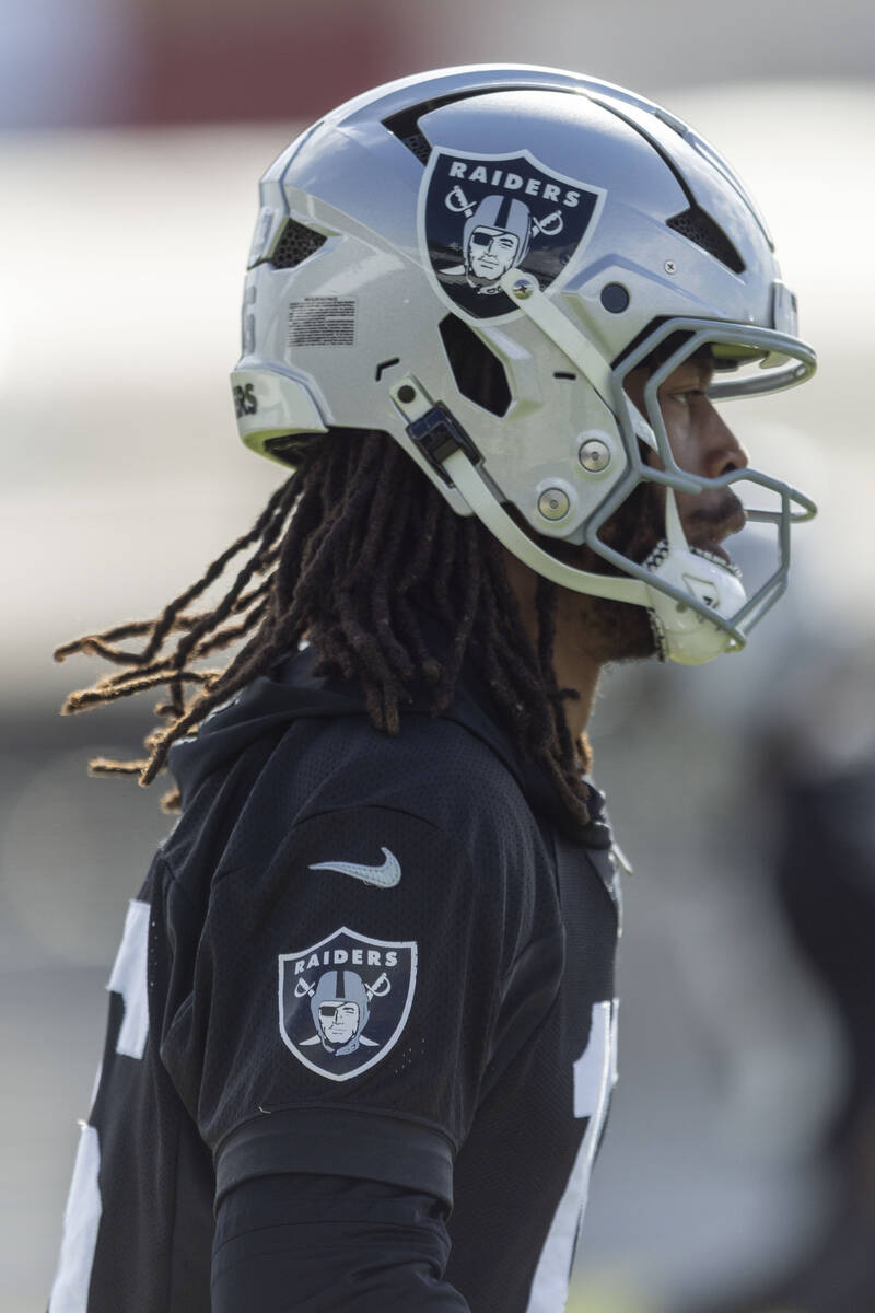 Raiders wide receiver Jakobi Meyers (16) warms up during the team’s practice at the Inte ...