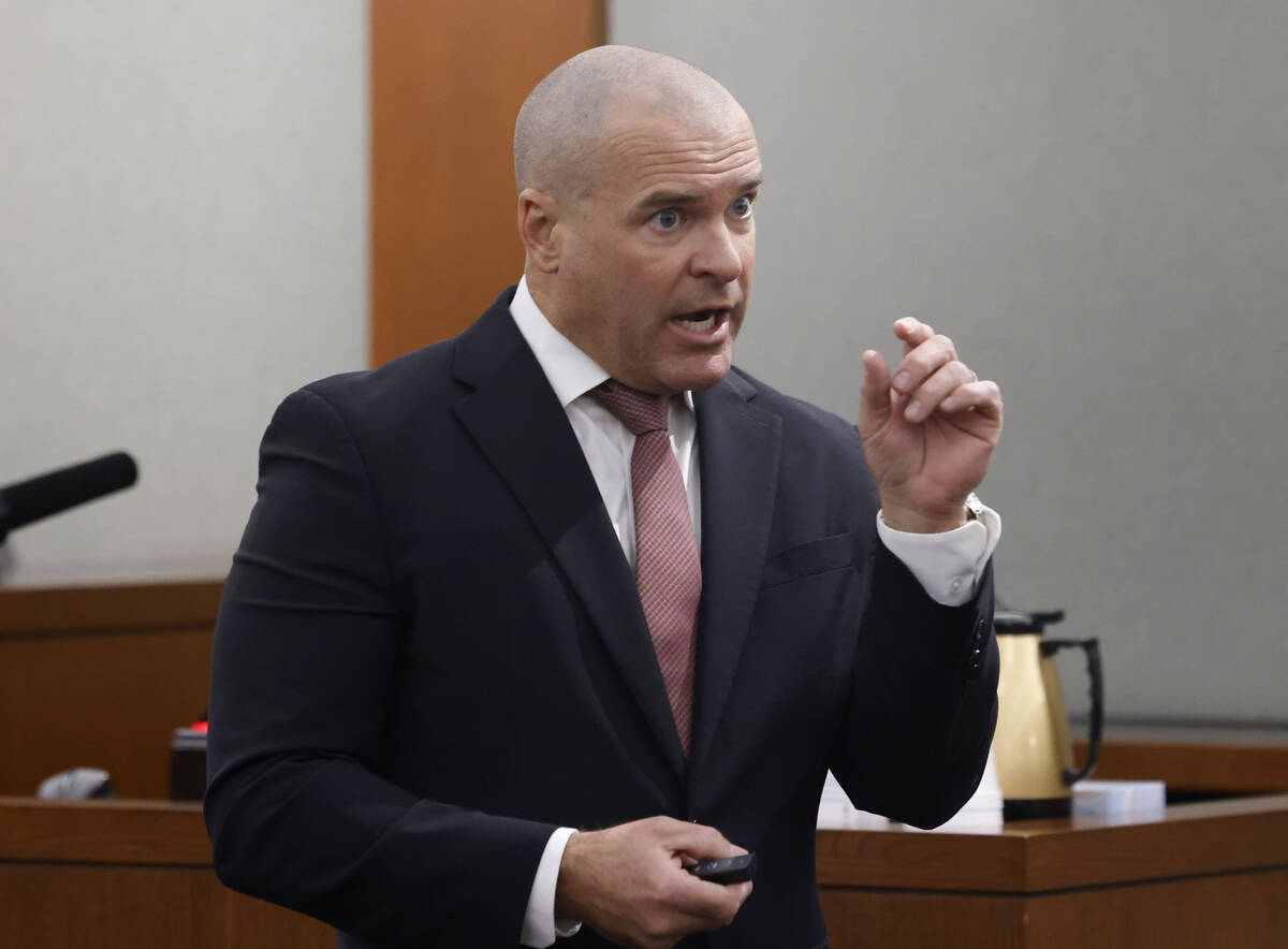 Chief Deputy District Attorney John Giordani delivers his opening statement during the first da ...