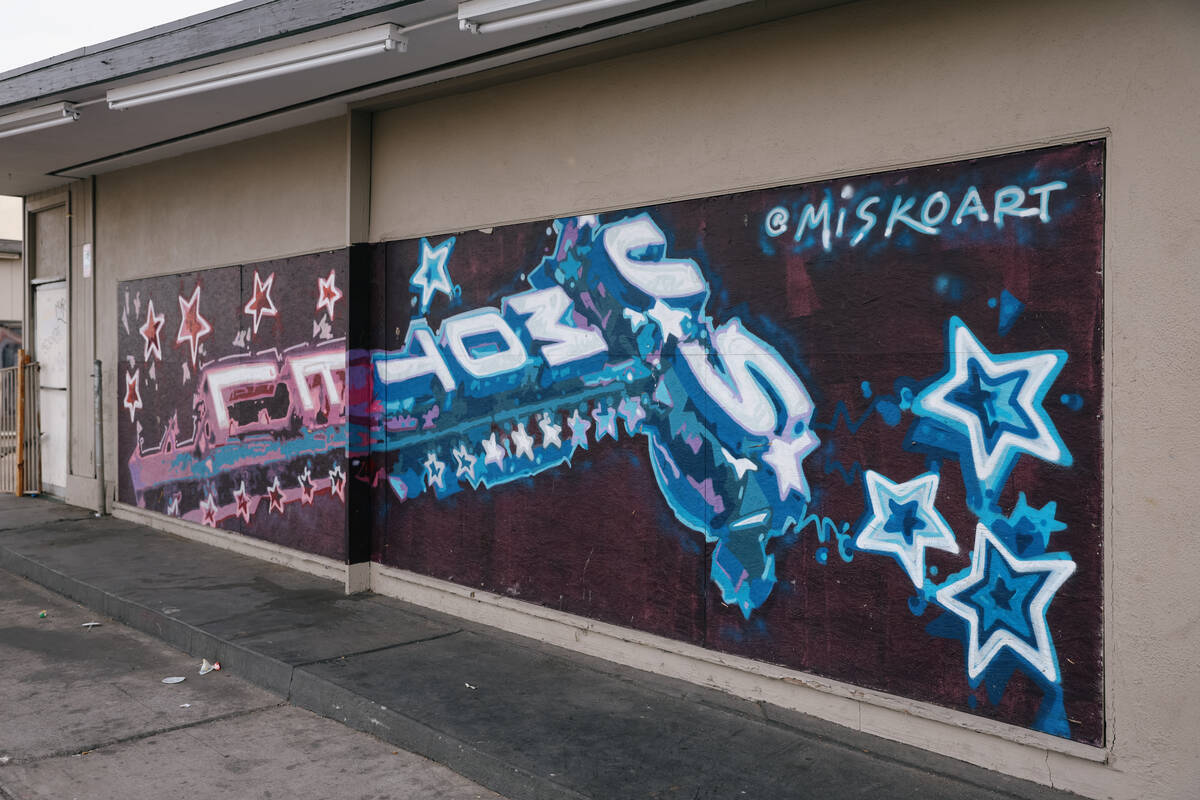 A mural adorns the side of the US Motel on Fremont Street near Charleston Boulevard on Wednesda ...