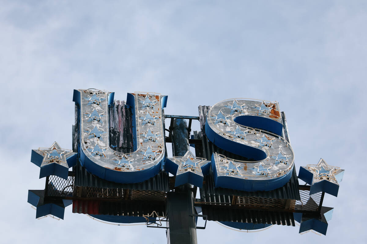 The US Motel sits quietly along Fremont Street near Charleston Boulevard on Wednesday, Nov. 5, ...
