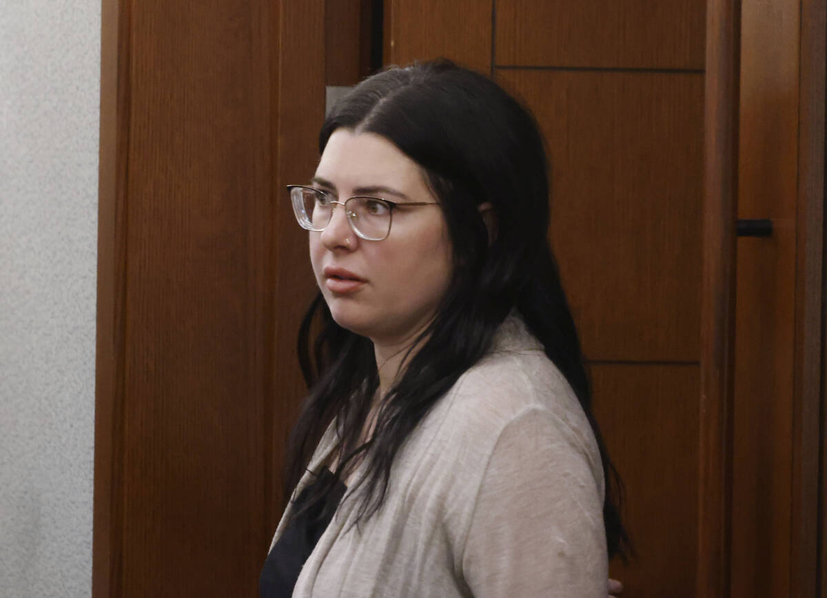 Allie Mead enters a courtroom at the Regional Justice Center on Thursday, Nov. 6, 2025, in Las ...