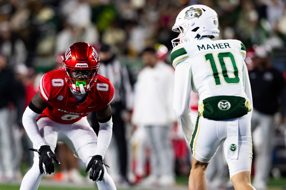 UNLV defensive back Laterrance Welch (0) prepares to defend Colorado State Rams wide receiver T ...