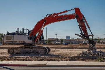 Construction continues at the new Windsor Park community Monday, Oct. 27, 2025 in North Las Veg ...