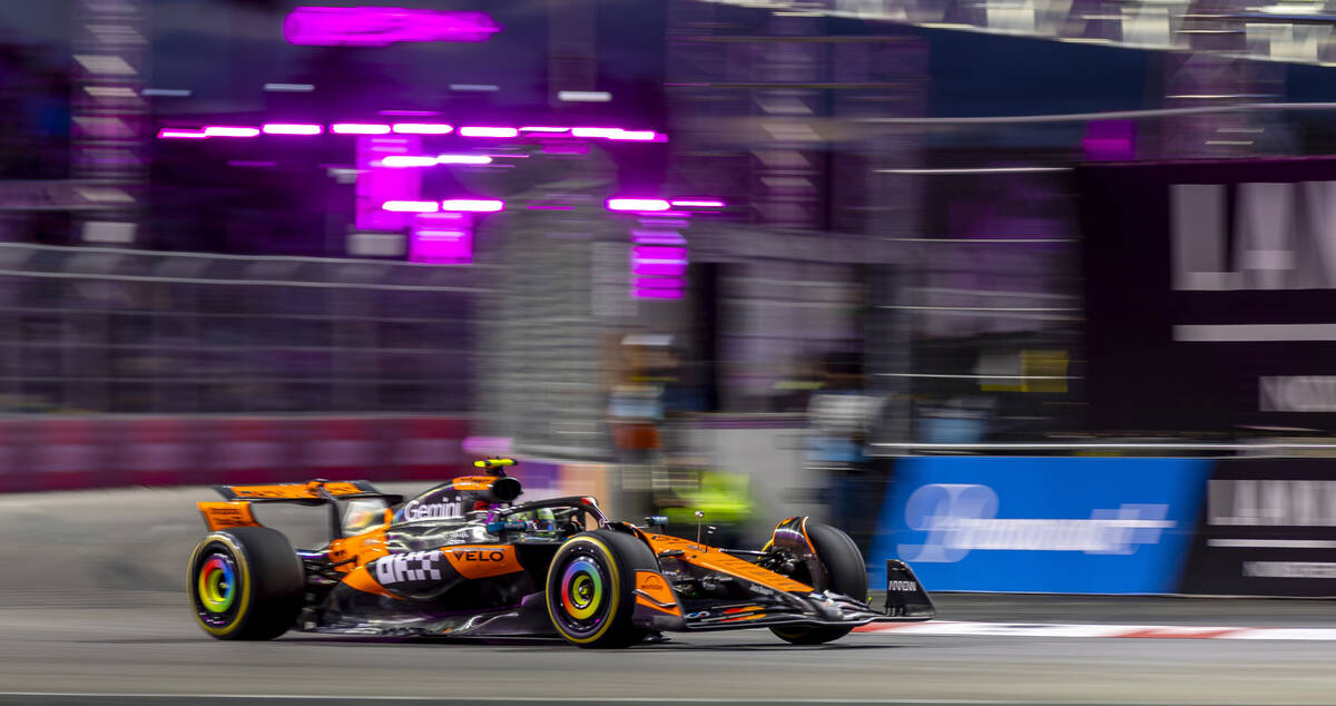 McLaren driver Lando Norris (4) heads into the curves about the Sphere during the first practic ...