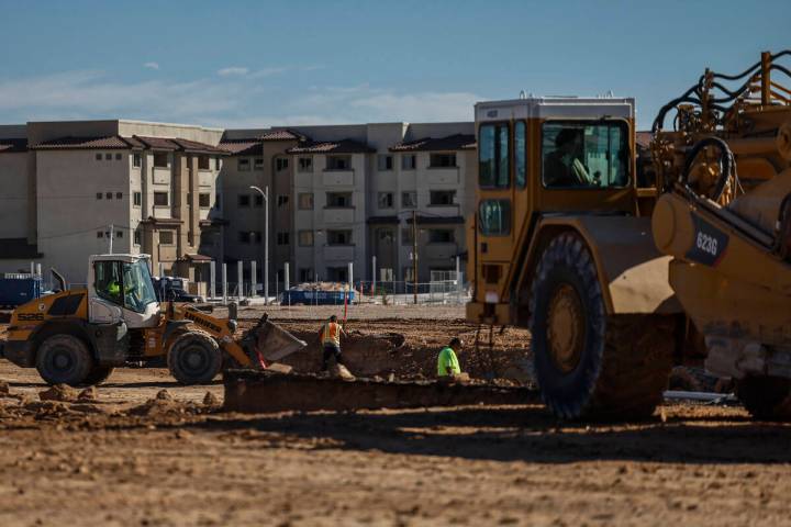 Construction continues at the new Windsor Park community Monday, Oct. 27, 2025 in North Las Veg ...