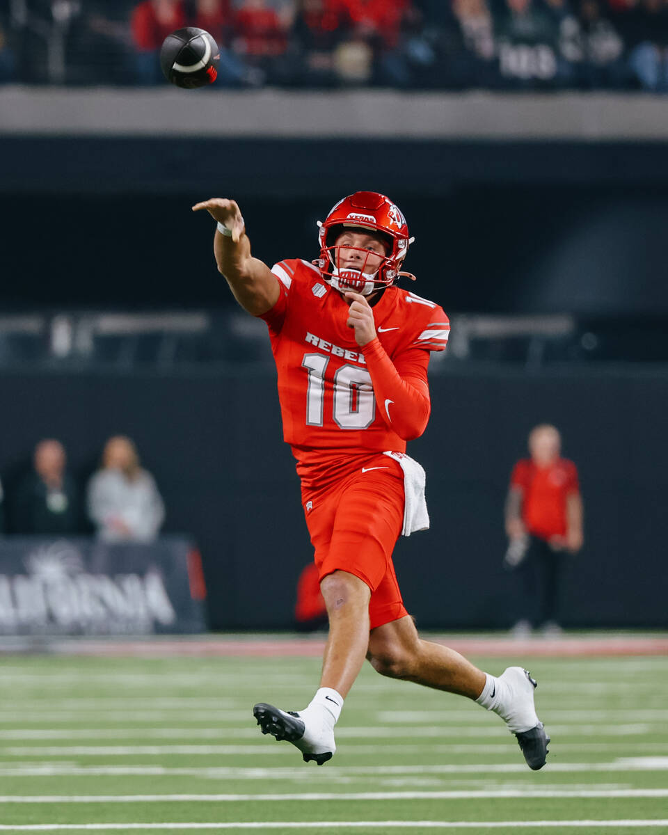UNLV quarterback Anthony Colandrea (10) passes the ball during the first half of the Ninth Isla ...