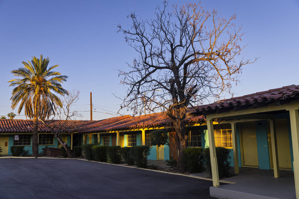 The former Lucky Motel is seen on Fremont Street by Maryland Parkway on Wednesday, Sept. 24, 20 ...