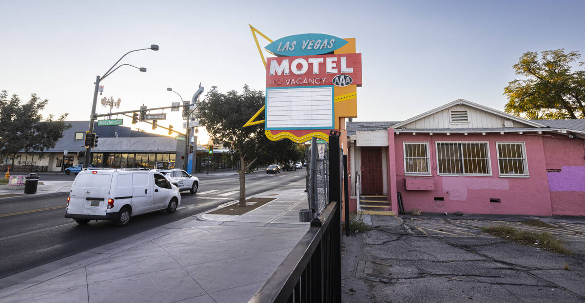 The former Las Vegas Motel is seen on Fremont Street by Maryland Parkway on Wednesday, Sept. 24 ...