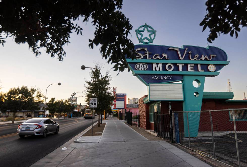 The former Star View Motel is seen on Fremont Street by Maryland Parkway on Wednesday, Sept. 24 ...