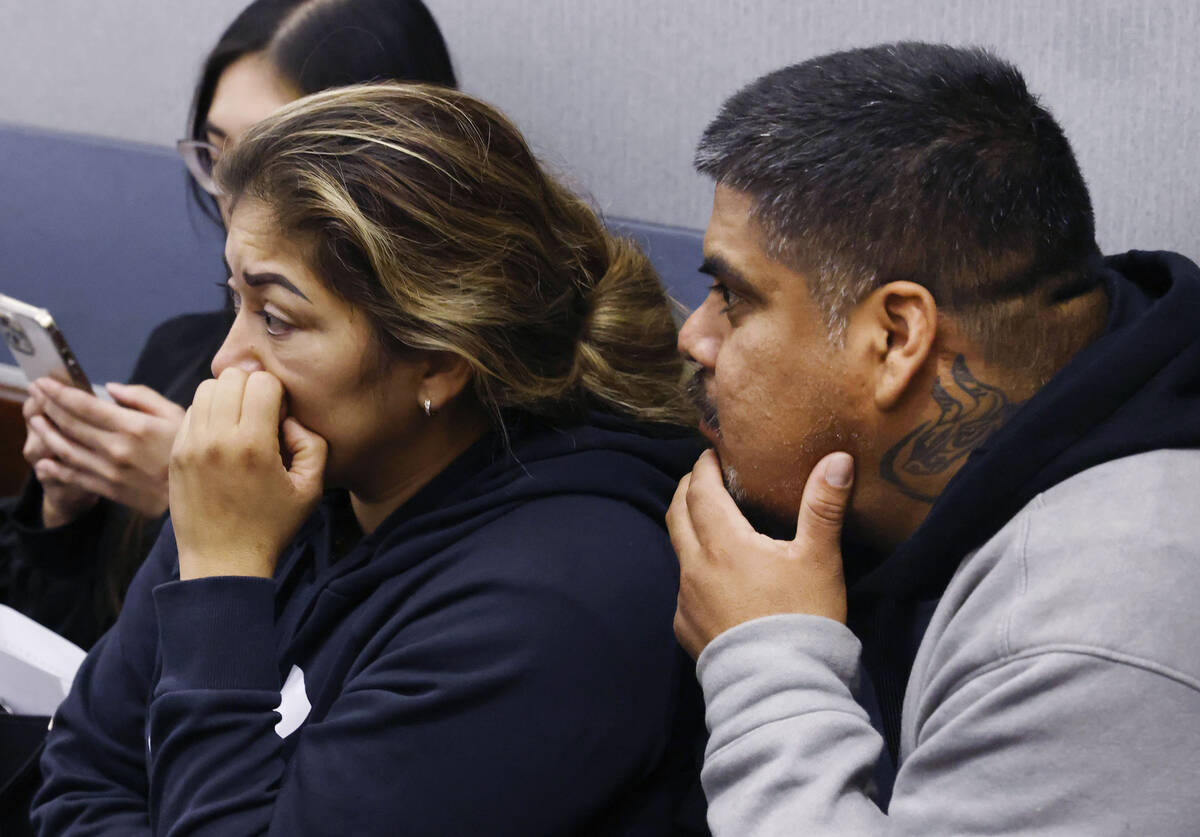Gabriela Rincon, left, the mother of a crash victim Adilene Duran Rincon, 20, attends a bail he ...