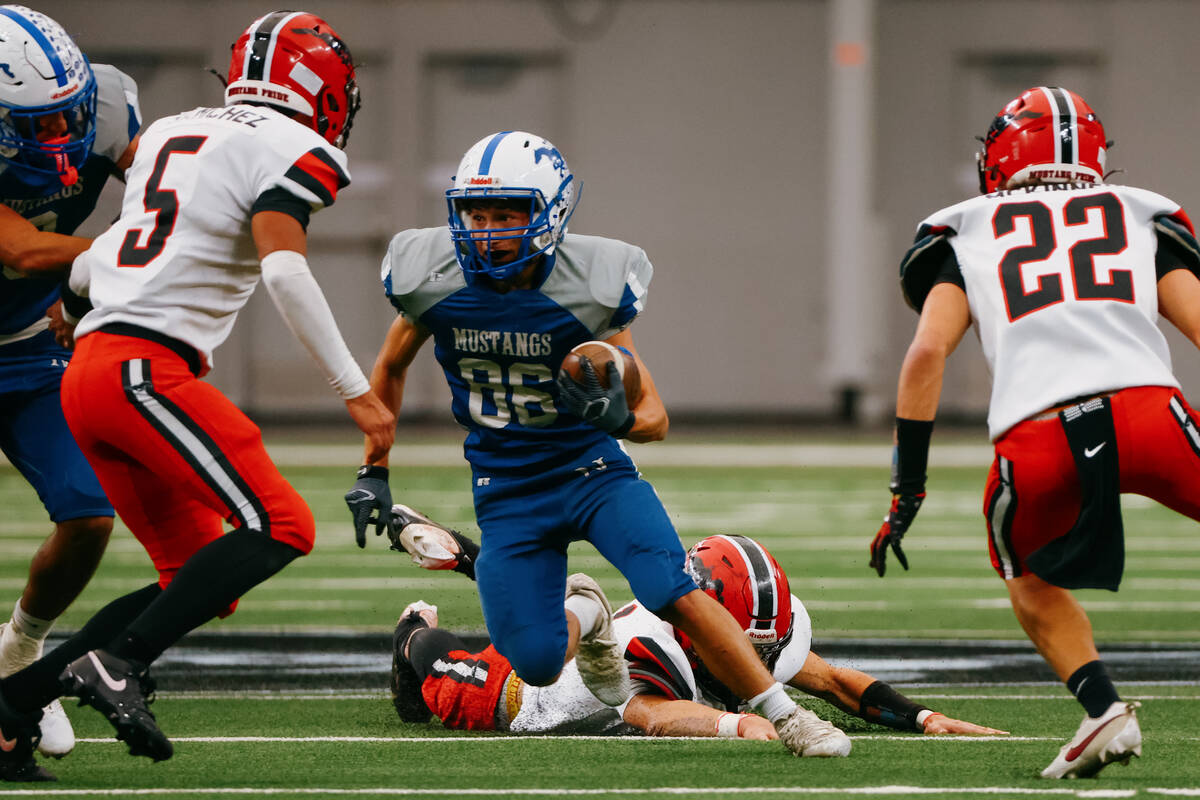 Needles running back JJ Rubalcava (86) runs upfield during the second half of the 2A state cham ...