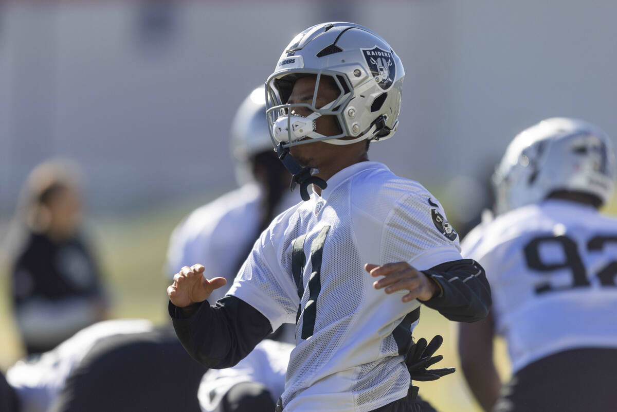 Raiders cornerback Greedy Vance (41) stretches during the team’s practice at the Intermo ...