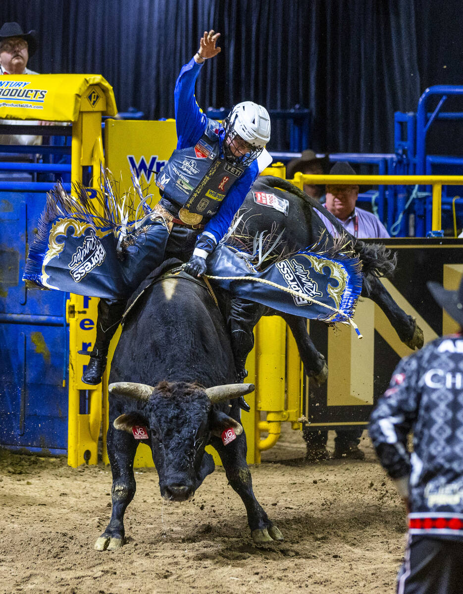 Bull Rider Rocker Steiner Rocker Steiner battles for PRCA bareback riding title at NFR 2025 ...