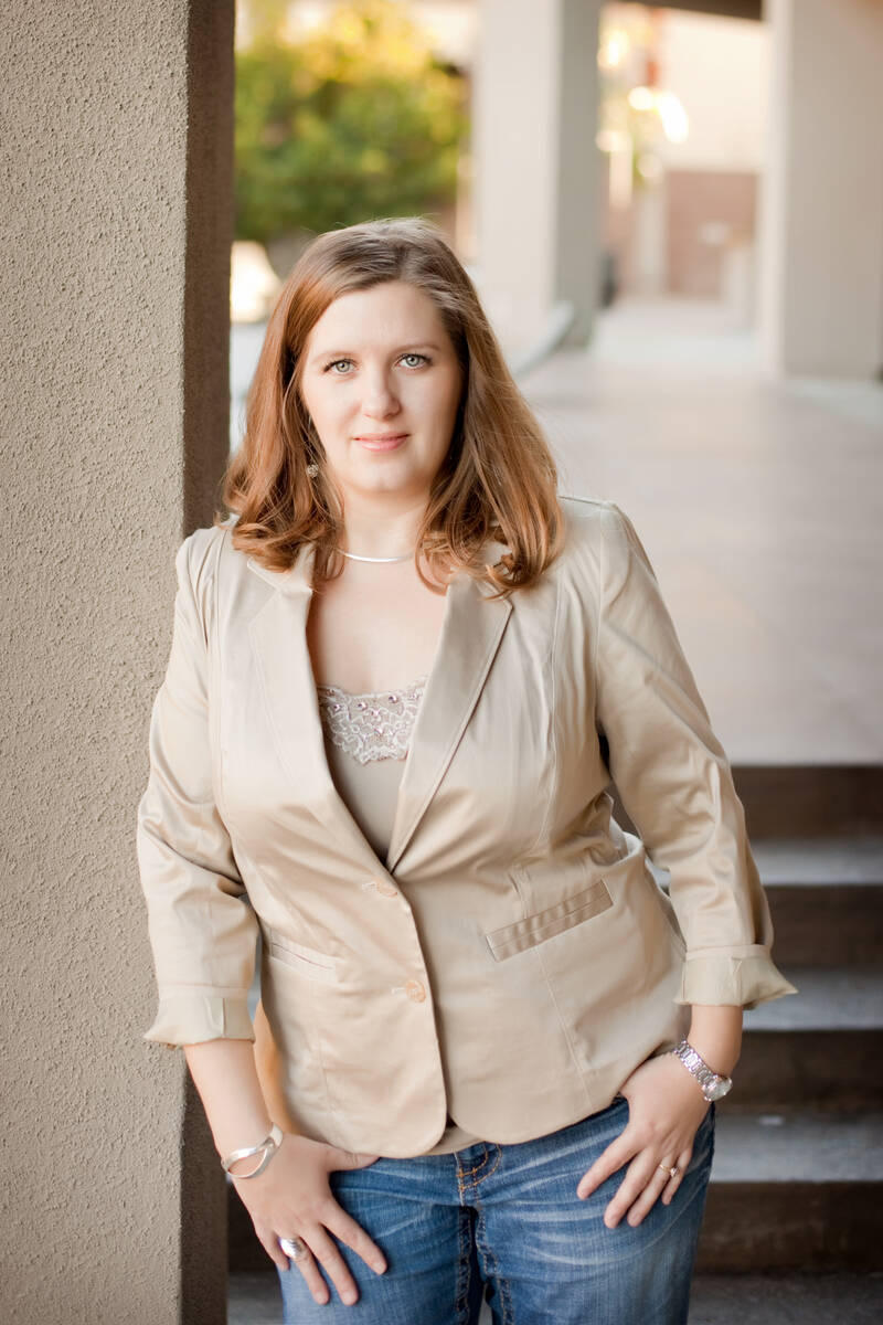 Rebecca Gray (Serhant)