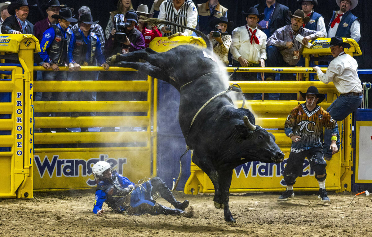 Stetson Wright looks up to Belly Dump after a failed time in Bull Riding during the 9th go-ro ...