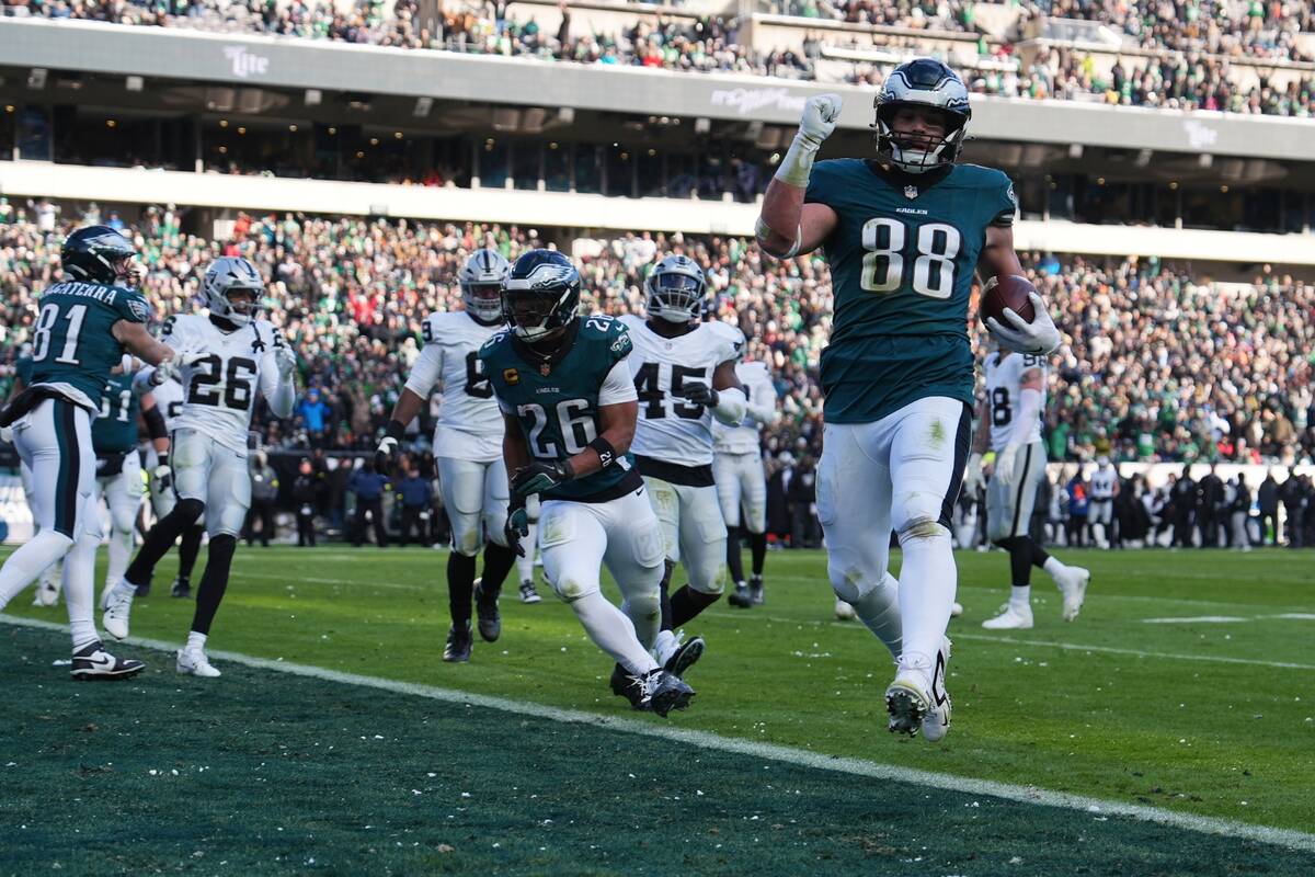 Philadelphia Eagles tight end Dallas Goedert (88) runs in a touchdown during the second half of ...