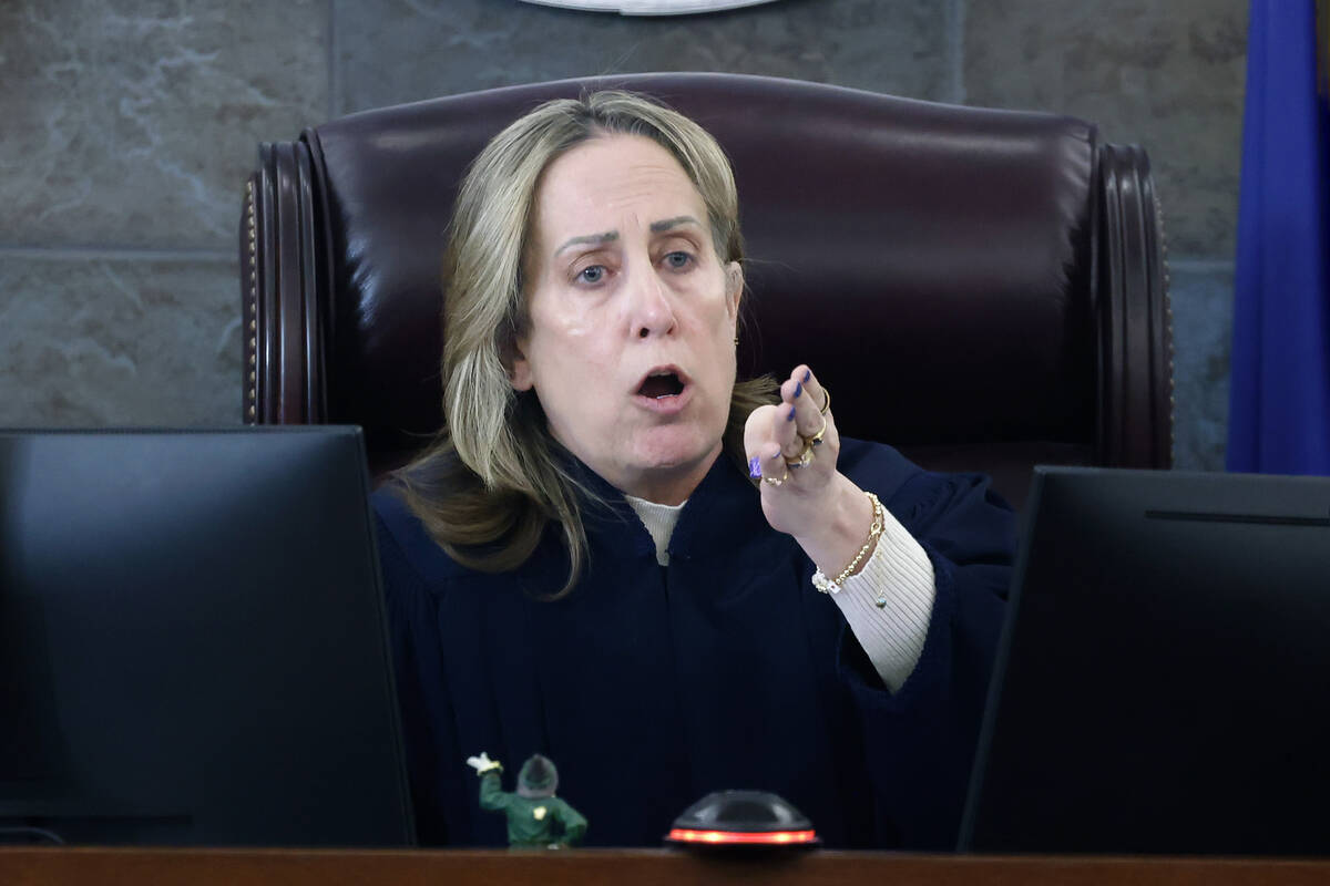 District Judge Jessica Peterson instructs the Review-Journal reporter to leave her courtroom du ...