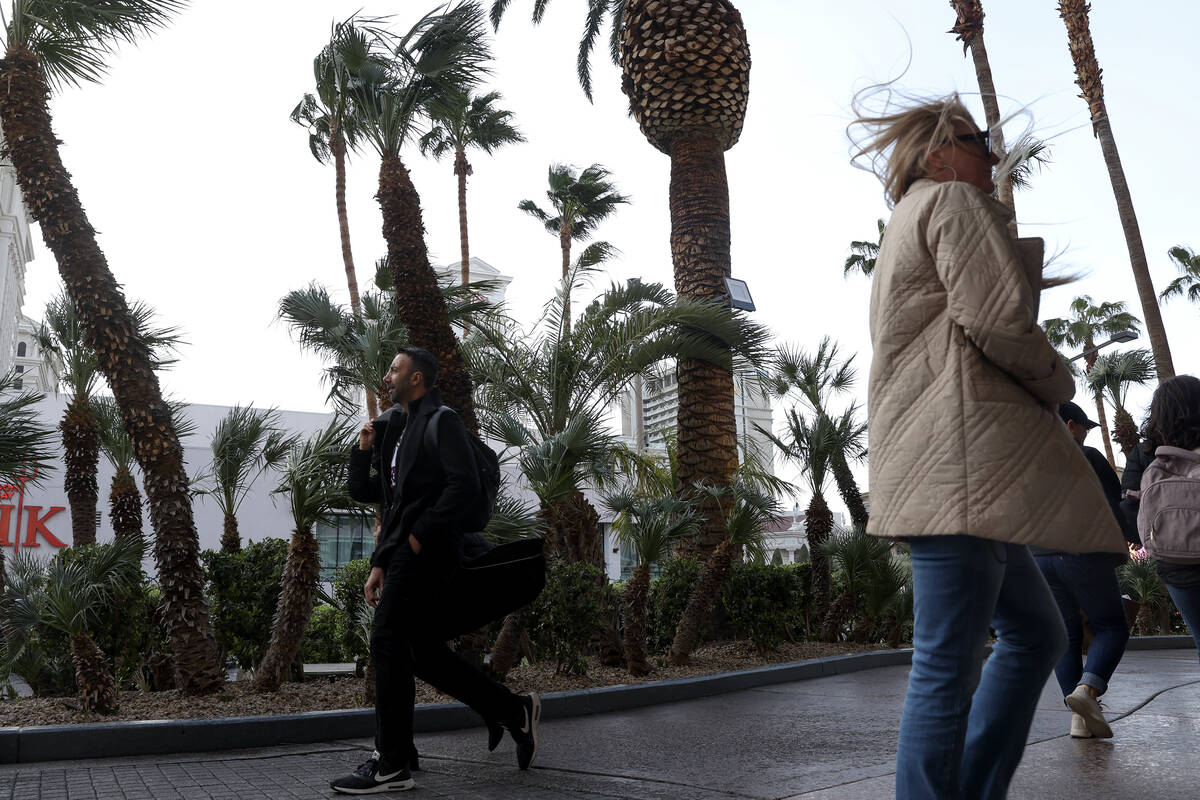 Strong winds arrive in Las Vegas. But at least there’s no bitter cold, snow