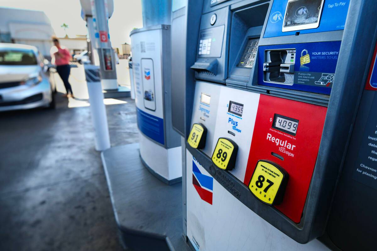 Gas prices in US jump to highest level since 2023 amid Iran war ...