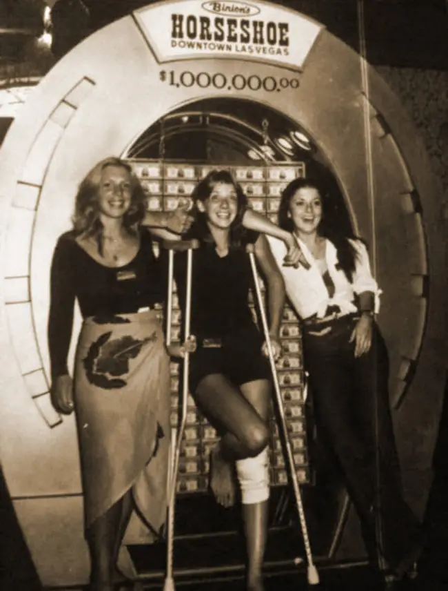 Zena Hanley (center) poses with Lisa Saybrook (left) and another unknown woman at the Horseshoe ...