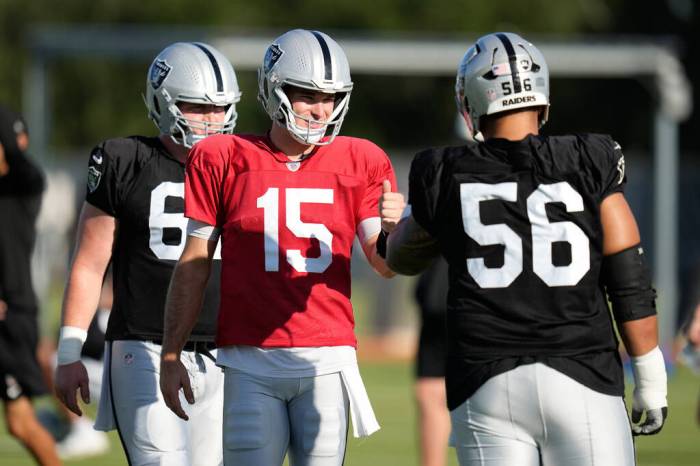 Fernando Mendoza debuts with Raiders first team in Texans joint practice