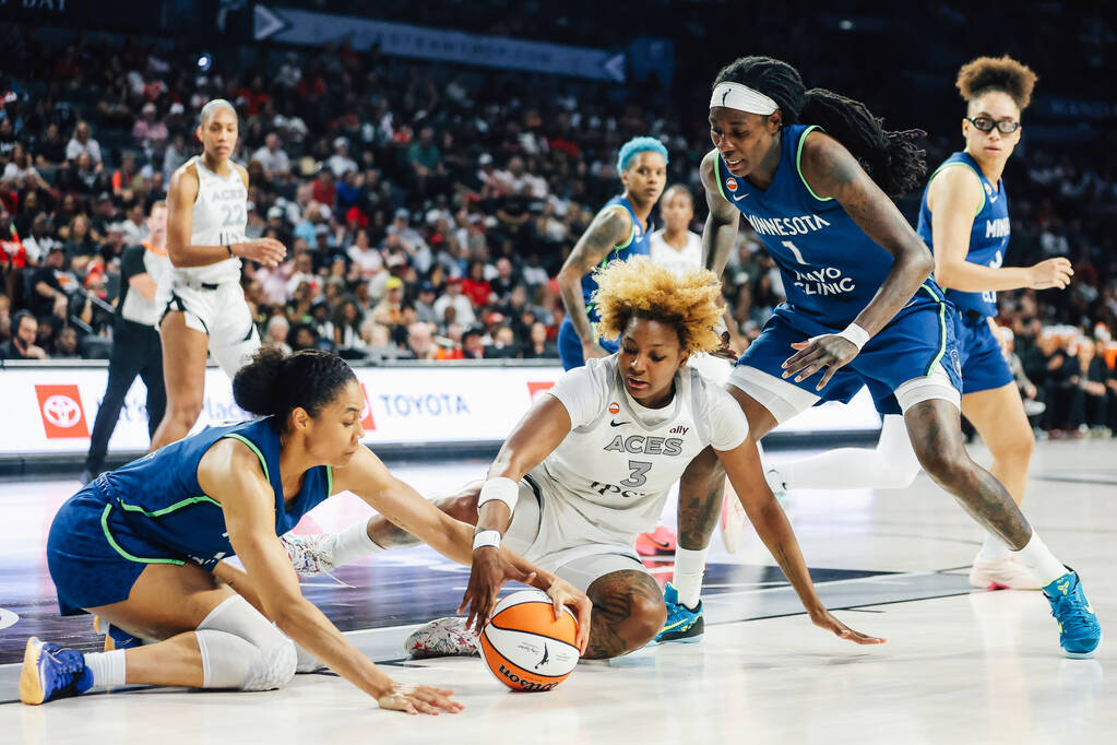 Aces confirm NaLyssa Smith will miss remainder of season with leg injury