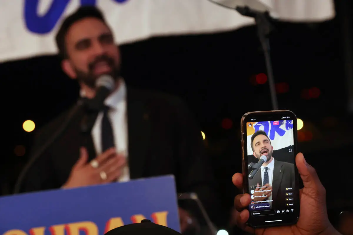 VICTOR DAVIS HANSON: The Democratic chicken — or the socialist egg?